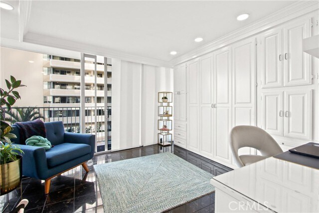 Building Photo - 700 E Ocean Blvd