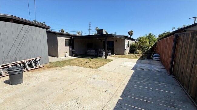 Building Photo - 7257 Wilbur Ave