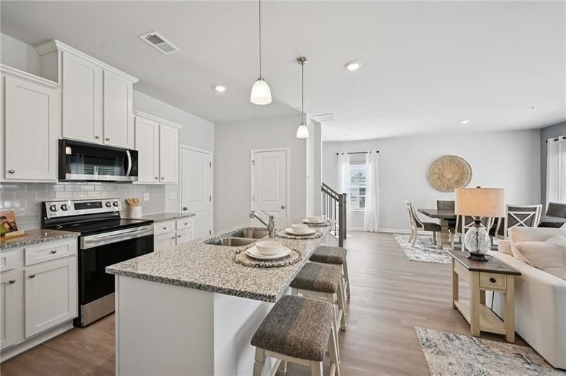 Building Photo - 405 Lanier Cir