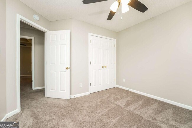 Building Photo - 5201 Rosetrace Terrace SW