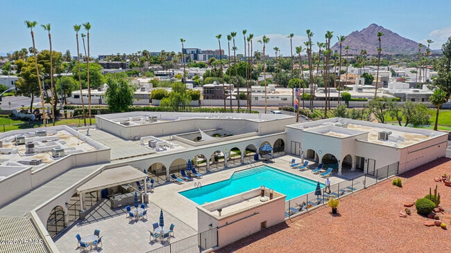 Building Photo - 7920 E Camelback Rd