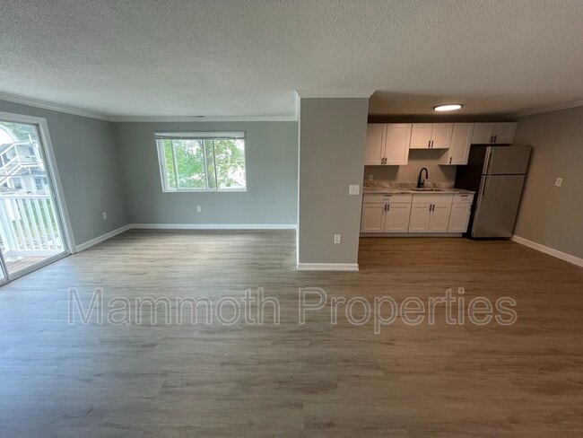 Building Photo - 667 Corning Rd