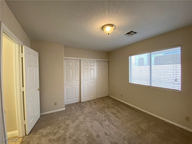 Building Photo - 9312 Angelfish Dr