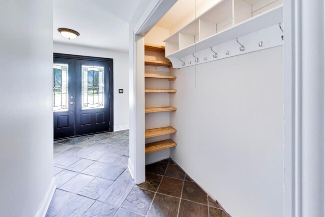 Building Photo - 1526 Carrol Ct