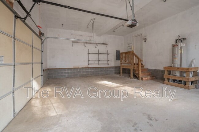 Building Photo - 79 River Run Ln