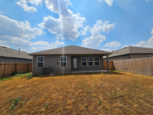 Building Photo - 412 Aylor Wy