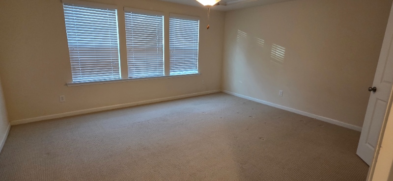 Building Photo - 1045 Benay Rd