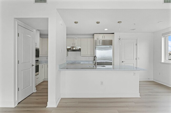 Building Photo - Sanctuary 1101