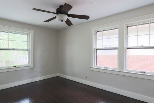 Building Photo - {204} Brookside Stunner + Fully updated 2 Story + Fenced Yard + 1 Car Garage