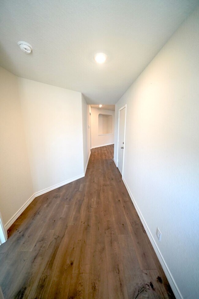 Building Photo - Like New Home in Red River Ranch (Cibolo)! -  Realtor Commission: $500