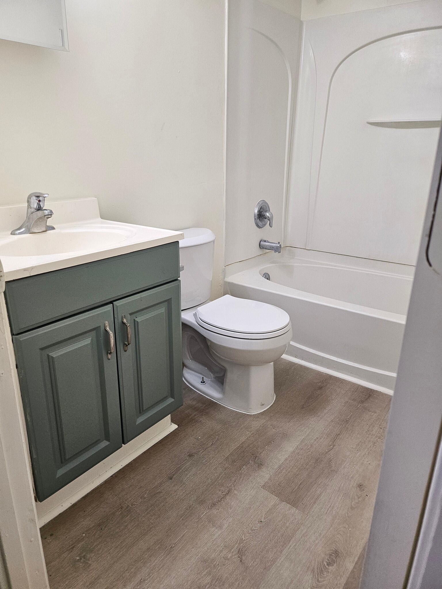 Building Photo - 2119 Mount Herman St