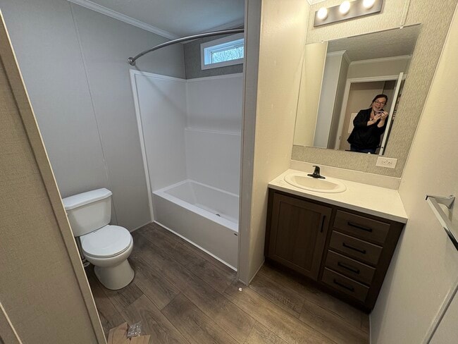 Building Photo - 8907 Beechwood Dr