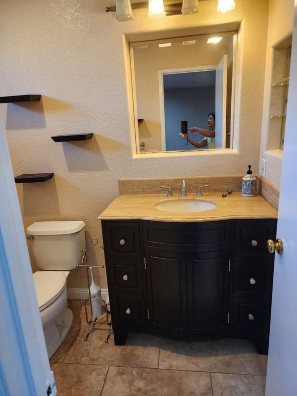 Building Photo - 360 N Pauline St