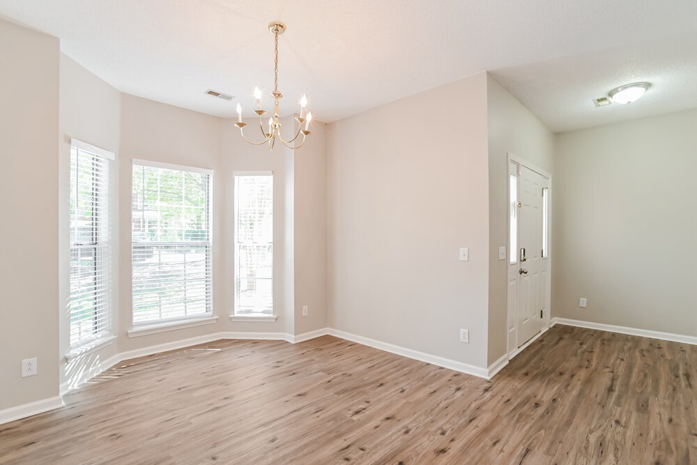 Building Photo - 8914 Clifton Meadow Dr