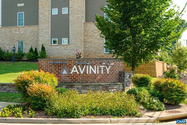 Building Photo - 2048 Avinity Loop