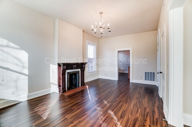 Building Photo - 2114 Kemper Ln