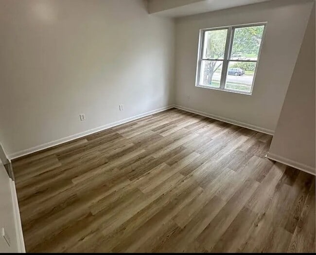 Interior Photo - 1608 Sweethome