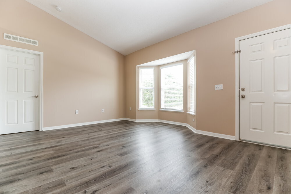 Building Photo - 14017 Tudor St