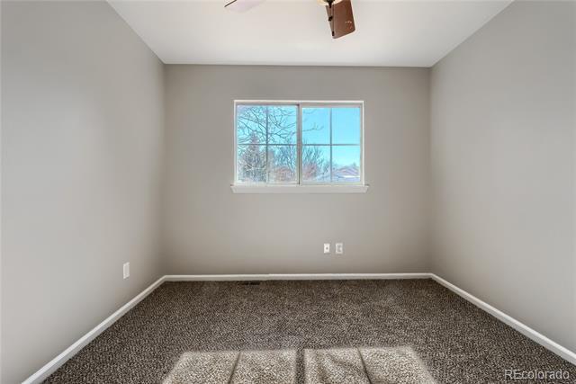 Building Photo - 16229 Hedgeway Dr
