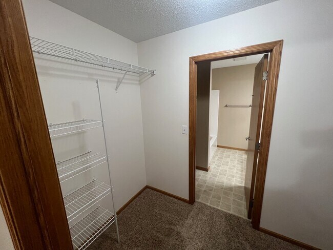 Building Photo - 4702 Curran Ct