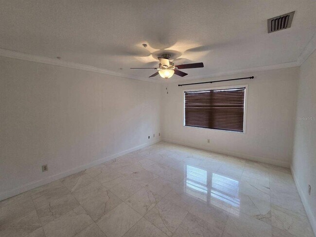 Building Photo - 3927 E Eden Roc Cir