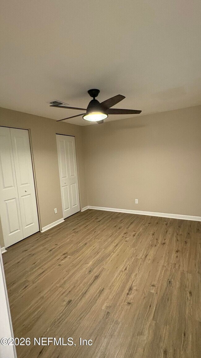 Building Photo - 8036 Delaroche Dr