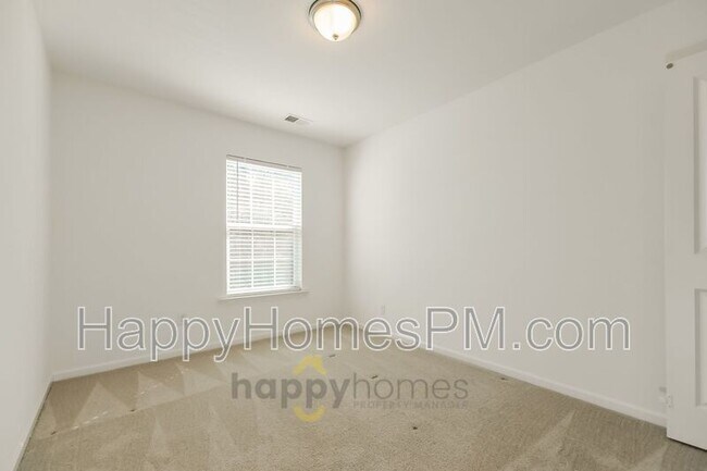 Building Photo - 134 Alpine Rd