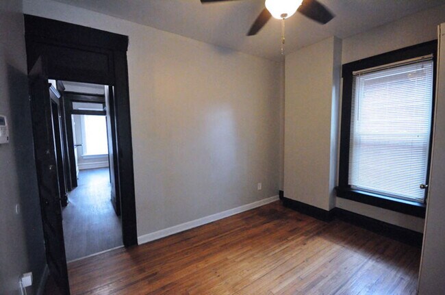 Building Photo - 131 W 8th Ave