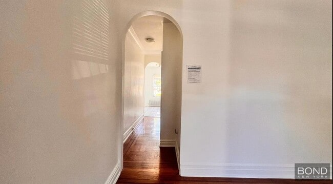 Building Photo - 37-33 84th St