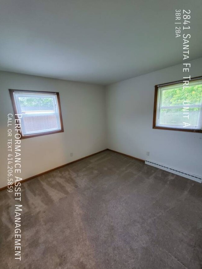 Building Photo - Charming 3 bedroom-Lower Unit in Racine