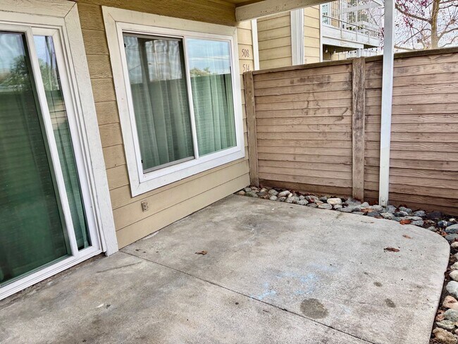 Building Photo - 514 Derby Rd