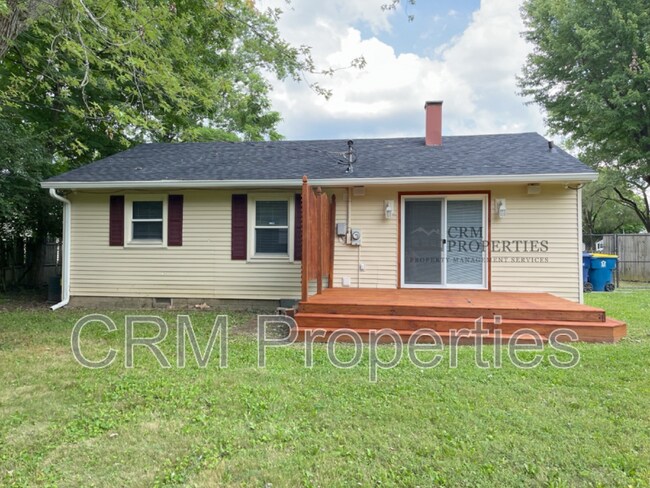 Building Photo - 521 Arthur Dr