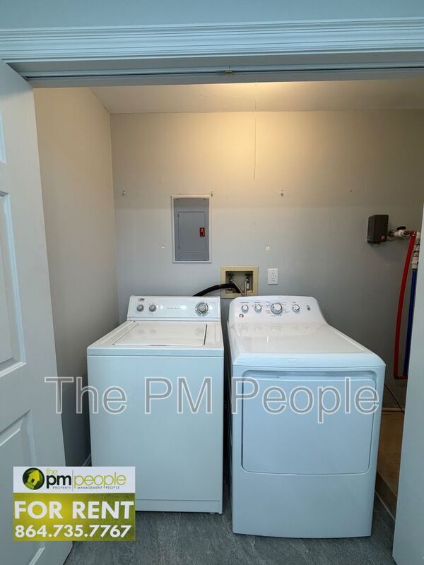 Building Photo - 134A Bennetts Bridge Rd.