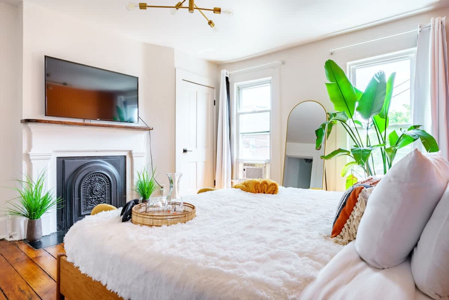 Building Photo - 70 E Prescott St