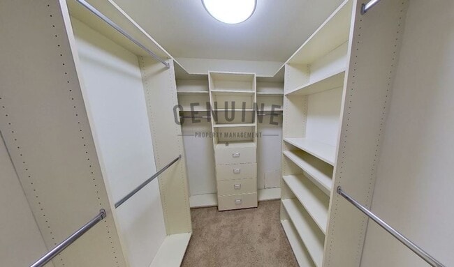 Building Photo - Coming Soon: 3Bd 2Ba Home in Mesa Verde