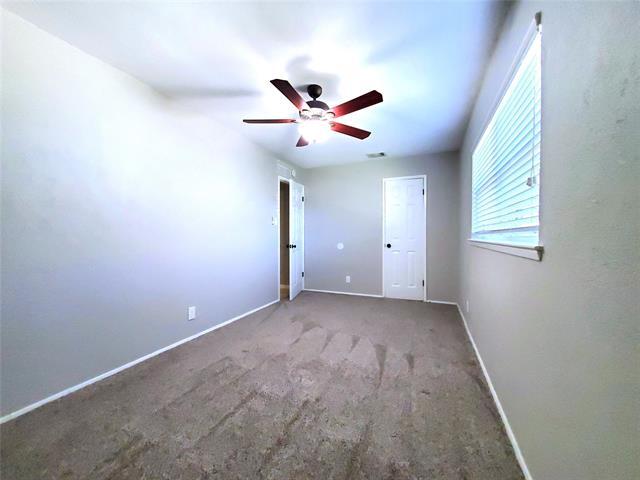 Building Photo - 806 Greenhaven Dr
