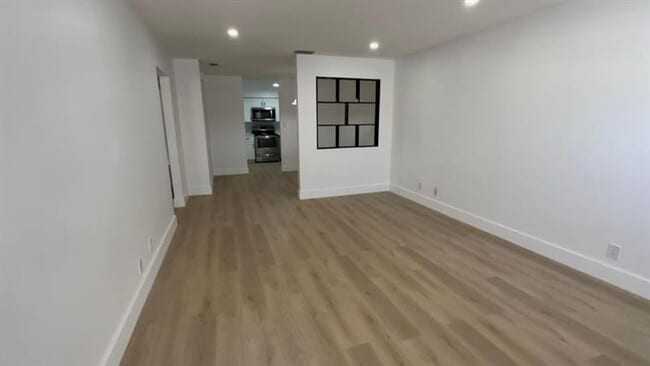 Building Photo - 1460 NW 22nd Ct