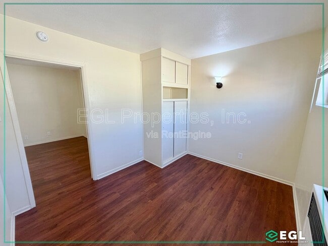 Building Photo - 4861 W 23rd St