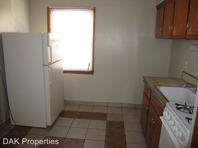 Building Photo - 5541 N Teutonia Ave