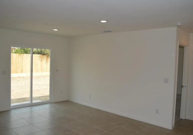 Building Photo - 765 Jessie Dr