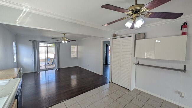 Building Photo - Excellent Location in Mira Mesa!