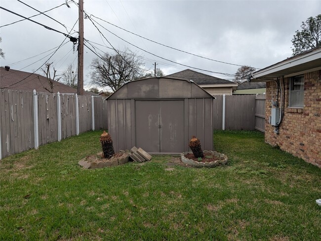 Building Photo - 1605 Ruella Ln