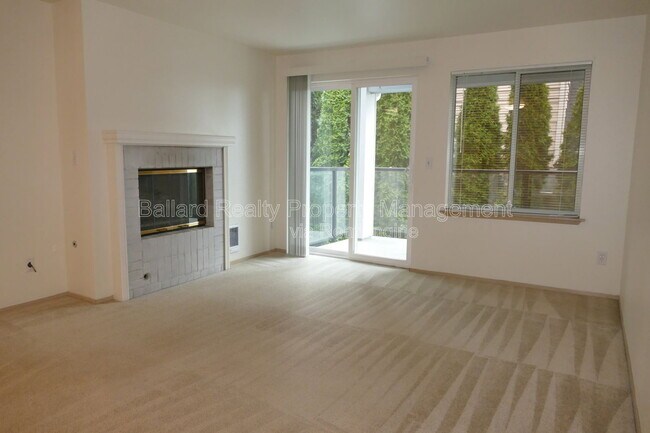 Building Photo - 2244 13th Ave W