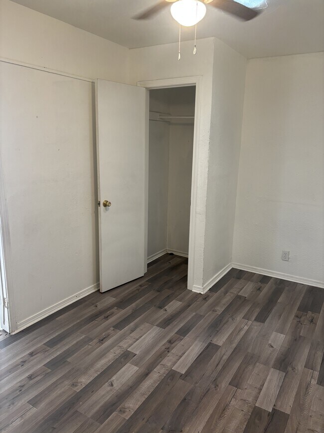 Building Photo - 1220 Mcdonald Dr