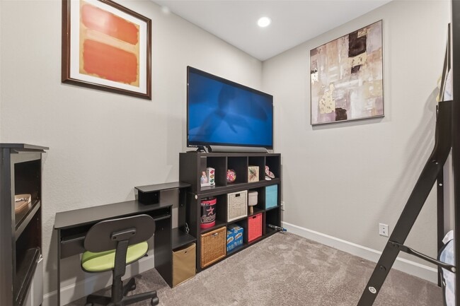 Building Photo - 1914 Shearn St