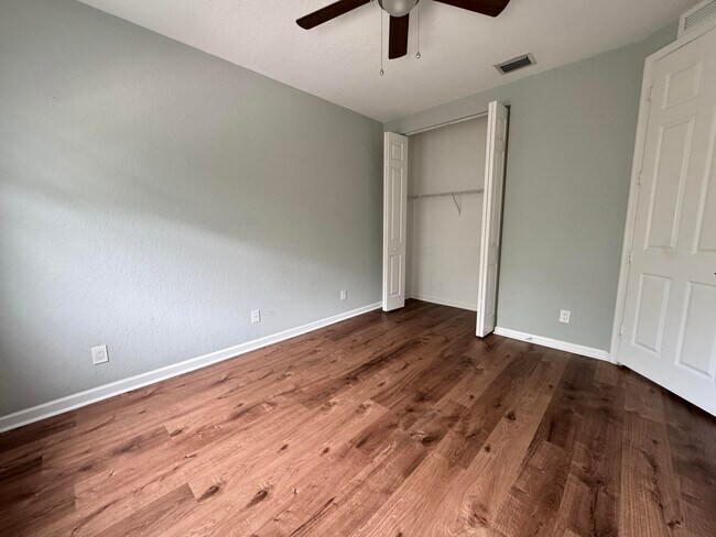 Building Photo - 4370 Legacy Ct