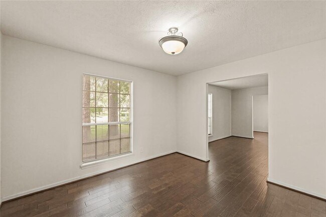 Building Photo - 14110 Saddlebend Dr