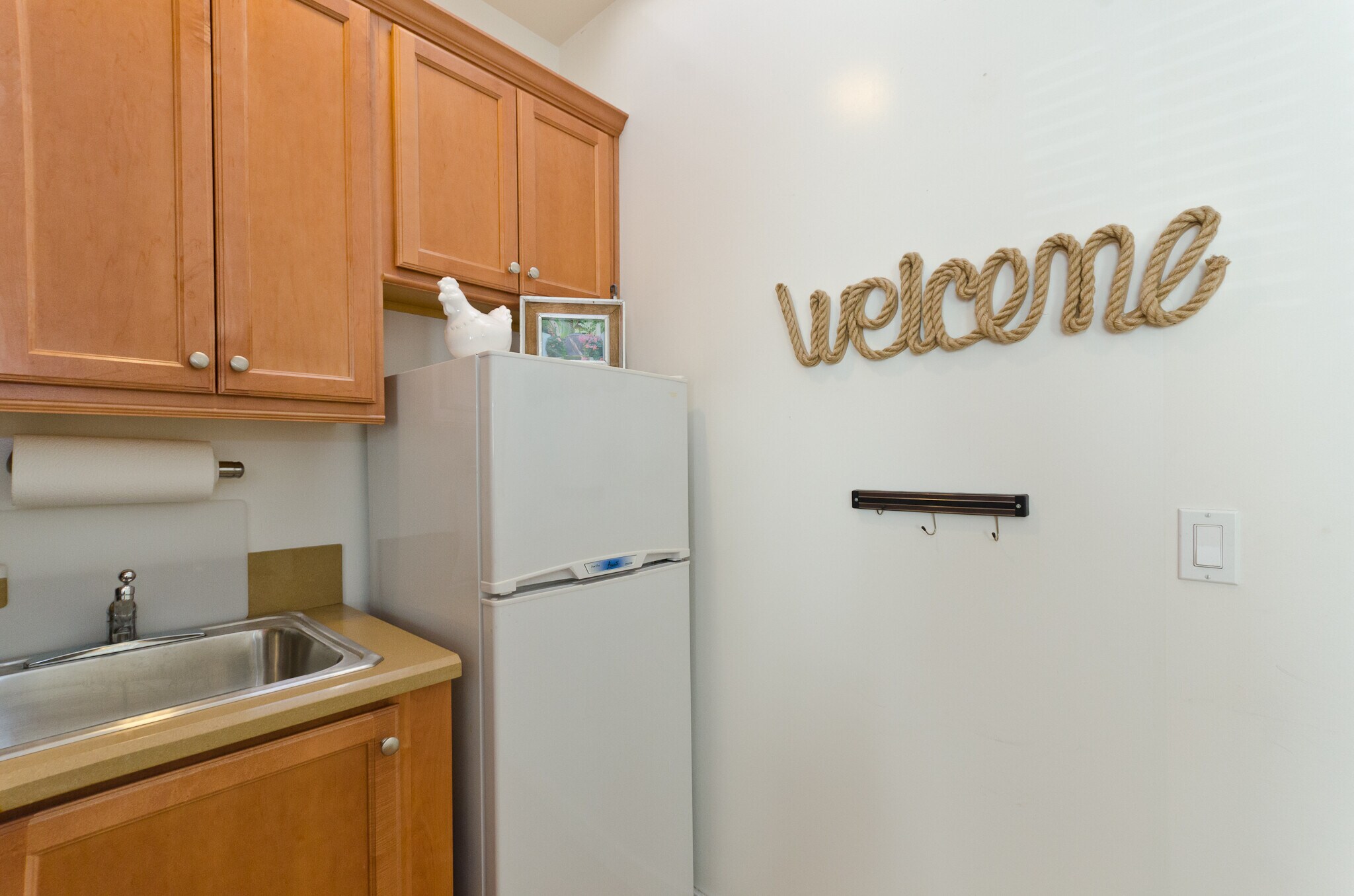 Building Photo - 202 Bicknell Ave