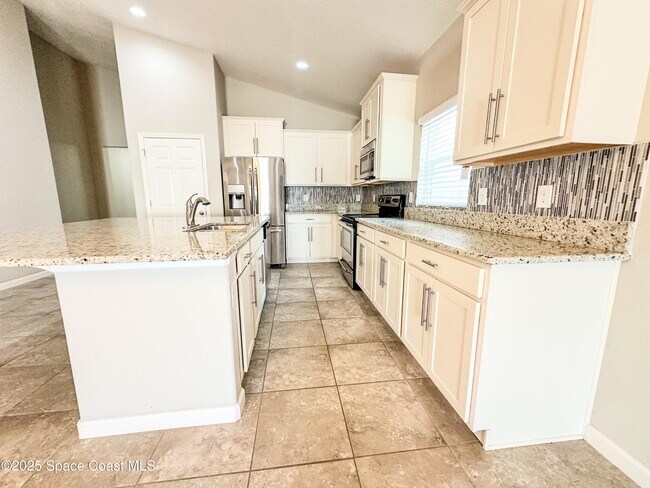 Building Photo - 4100 Harvest Cir