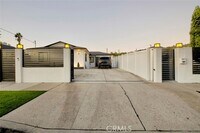 Building Photo - 10263 Strathern St